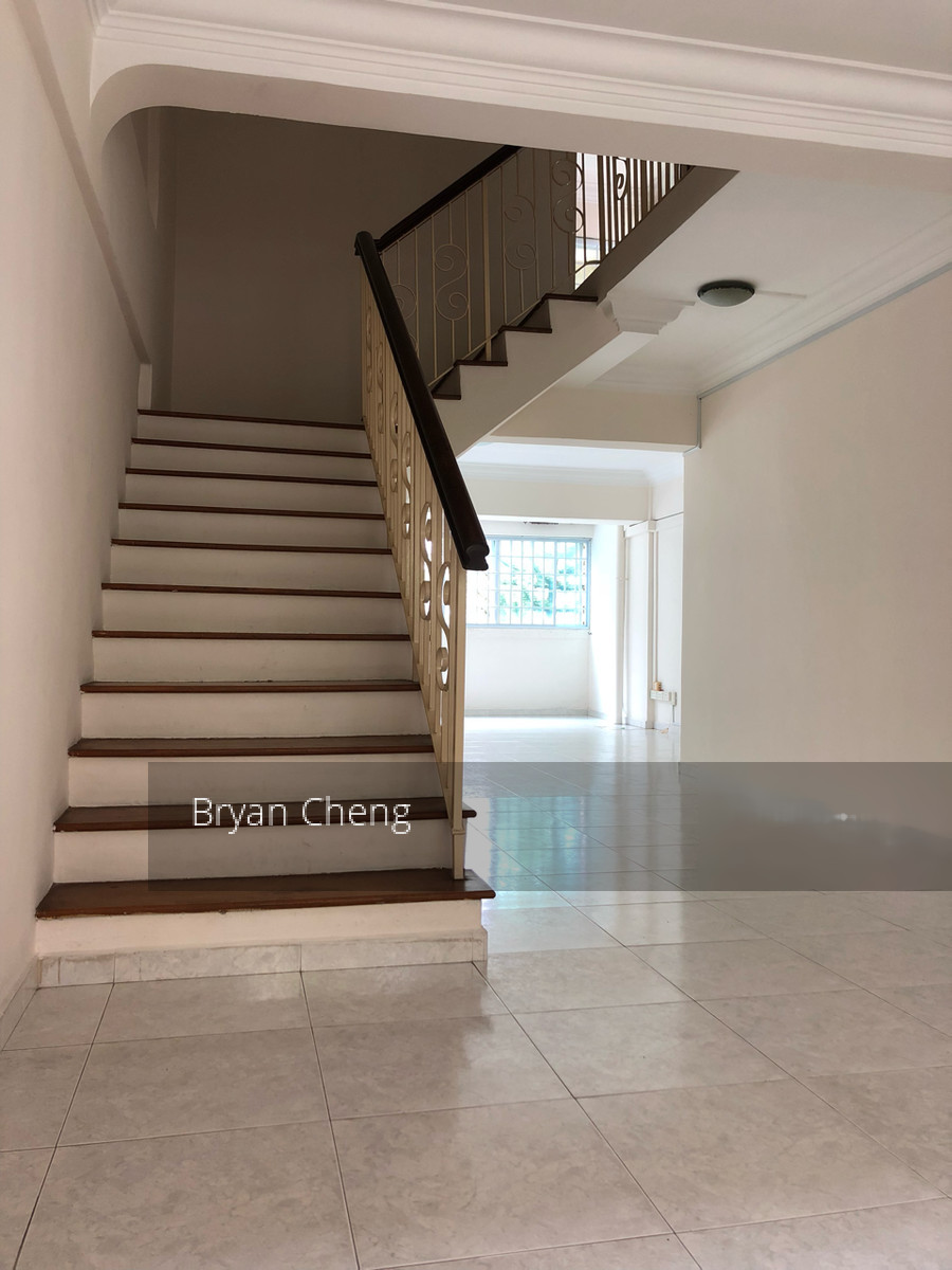 Blk 322 Serangoon Avenue 3 (Serangoon), HDB Executive #198095162